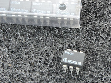 H11AA1 Infineon Transistor Output Optocoupler - Bi-Directional Input