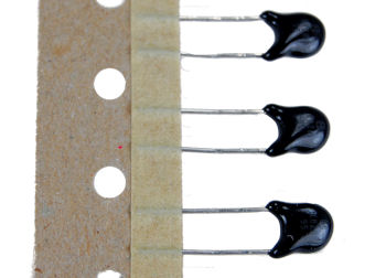 ERZTC4BB820 Varistor (Pkg 10)