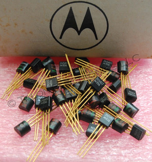 10PCS  N-CHANNEL JFET Transistor NSC/MOTOROLA TO-92 2N5640