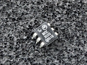MOC3020 Motorola Triac & SCR Output Optocoupler
