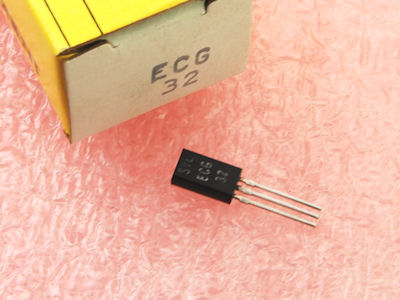    ECG32 PNP Silicon Audio Driver-Output Transistor